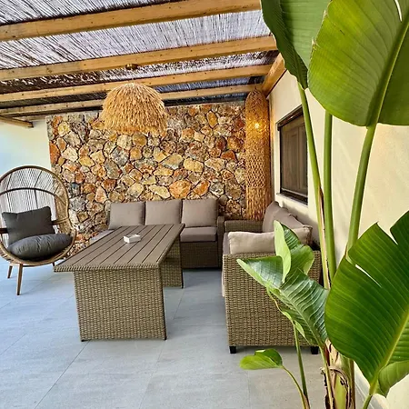 Compass Sunset Villa *