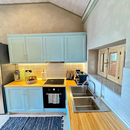 Compass Sunset Villa *