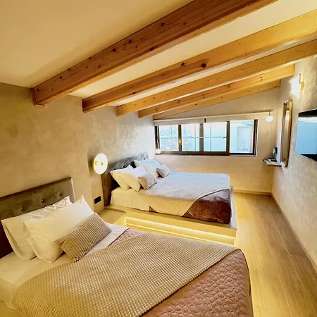 Villa Compass Sunset